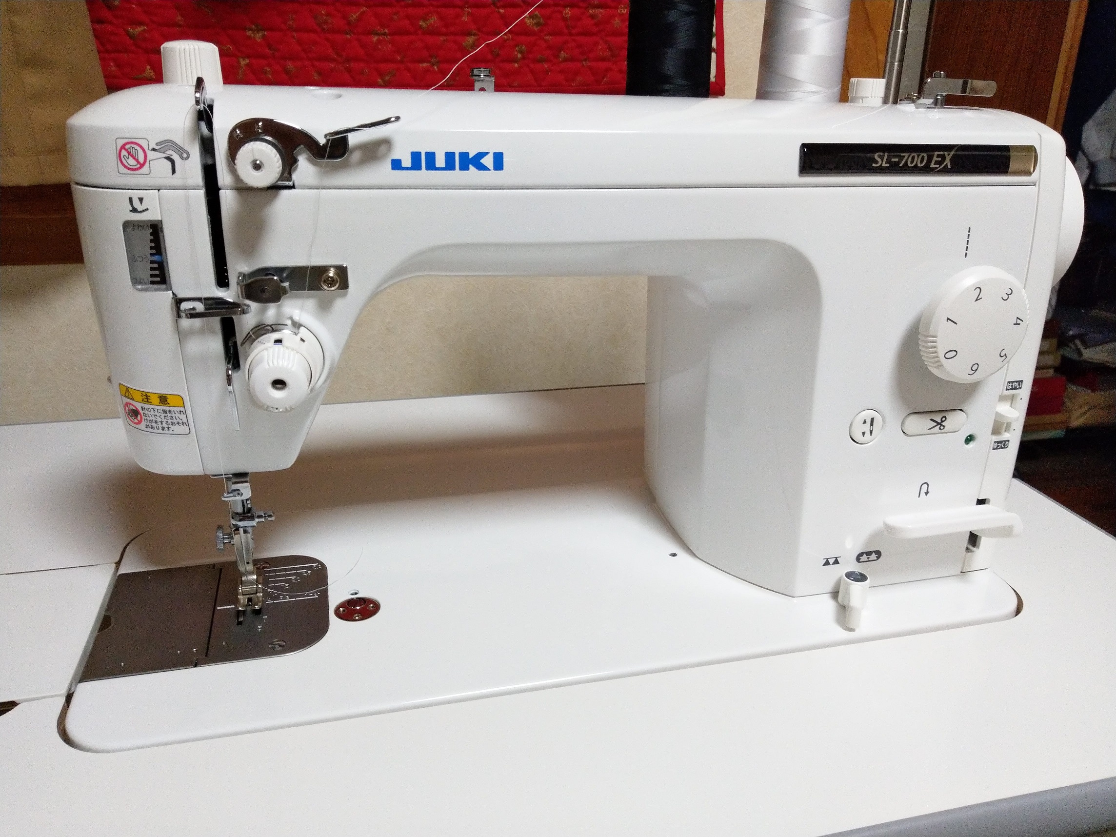 職業用ミシン JUKI SL-700EX届きました！ – アトリエシンクレア