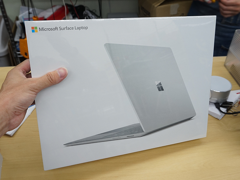 Windows 10 Sを搭載した13.5型ノート「Surface Laptop」が直輸入、国内