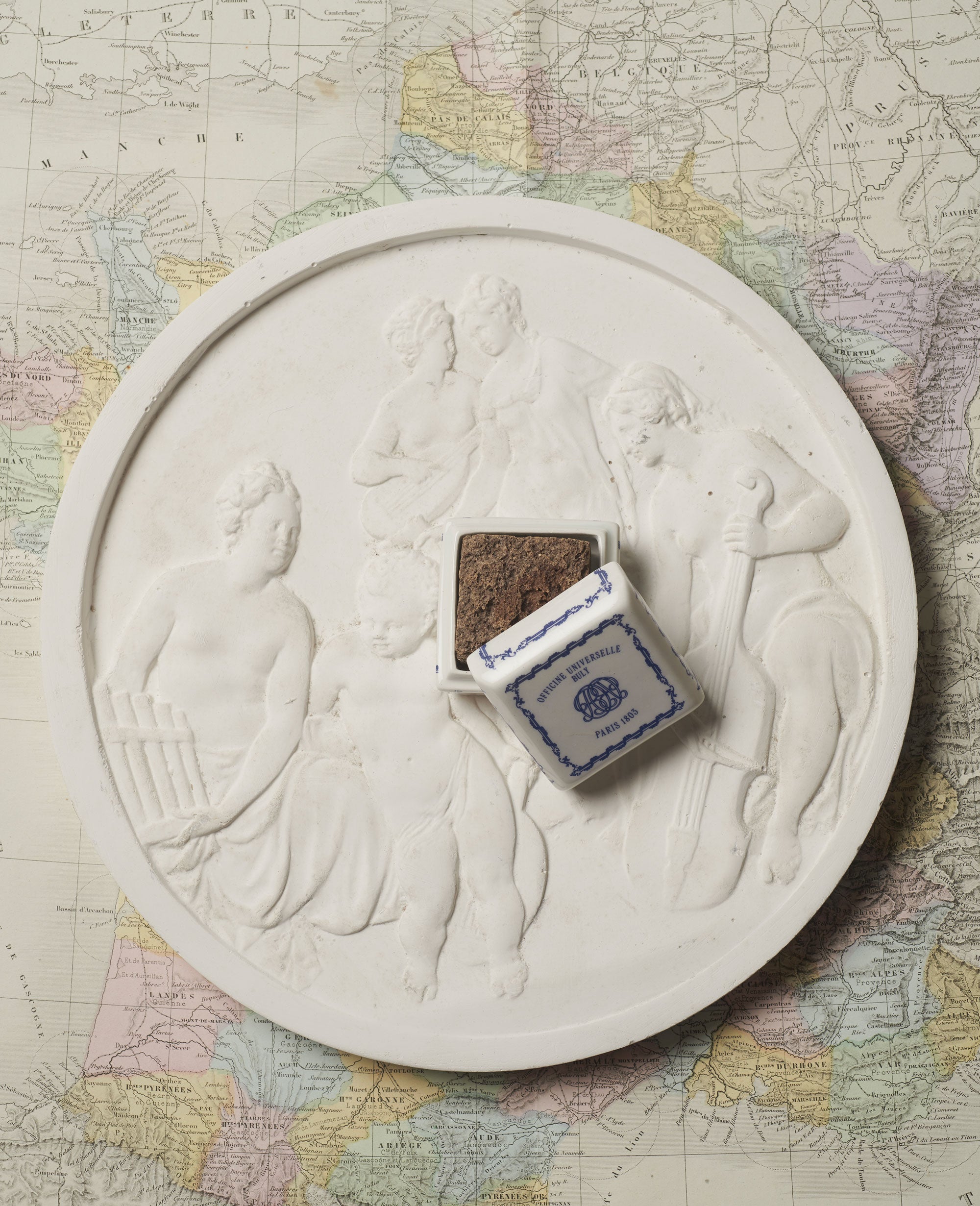 アラバストル – Officine Universelle Buly - Japan