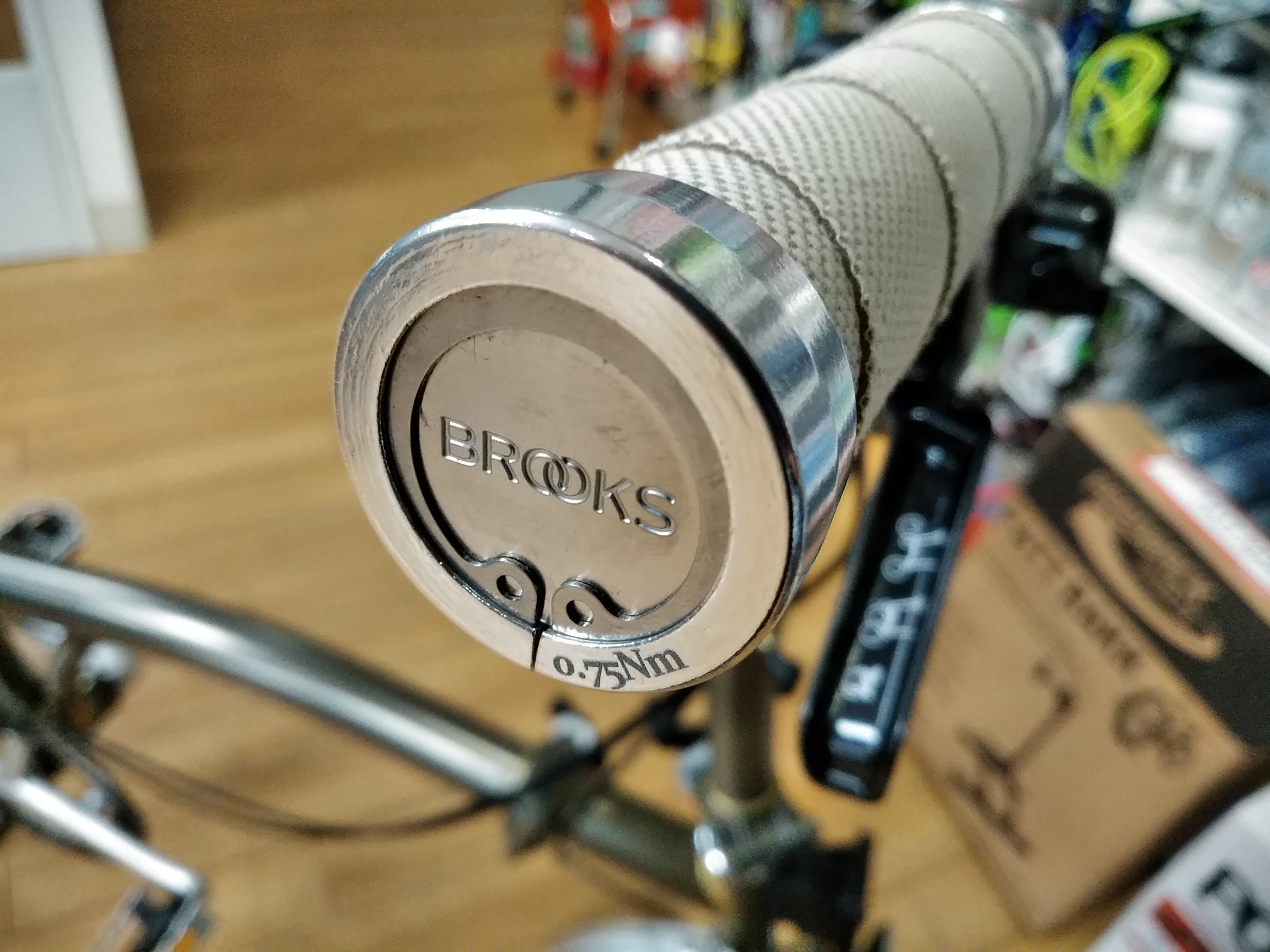 大特価！ブロンプトン M3L ロウカラー ＋ブルックス - サンワ スタッフ