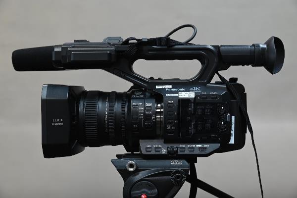 パナソニック ビデオカメラ AG-UX90 仕事で使った感想レビュー