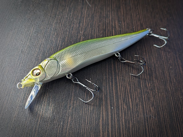 保存版] 絶対持っておきたい傑作ジャークベイト4選 - DeeeP STREAM
