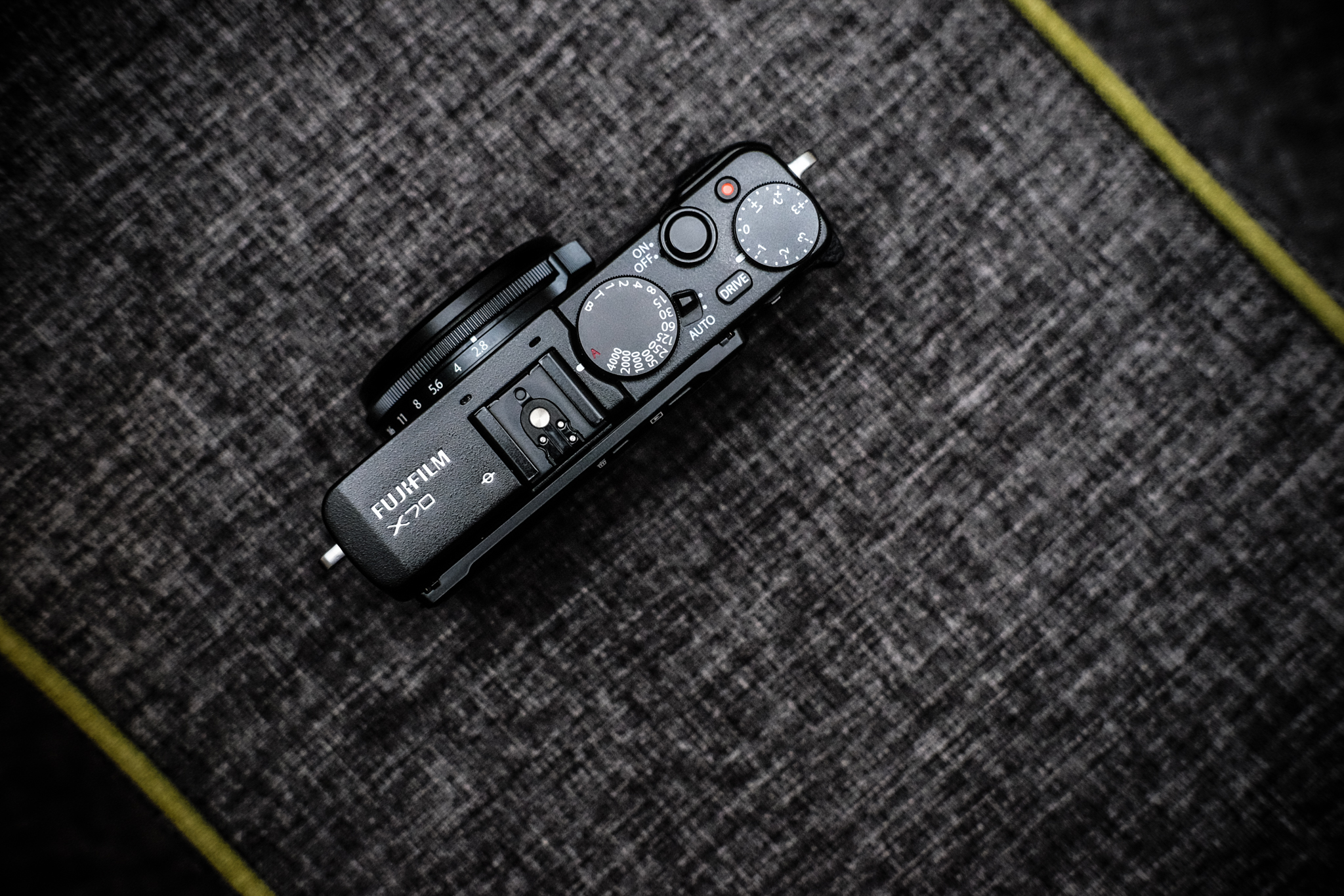 Fujifilm X70 Review – FUJILOVE MAGAZINE