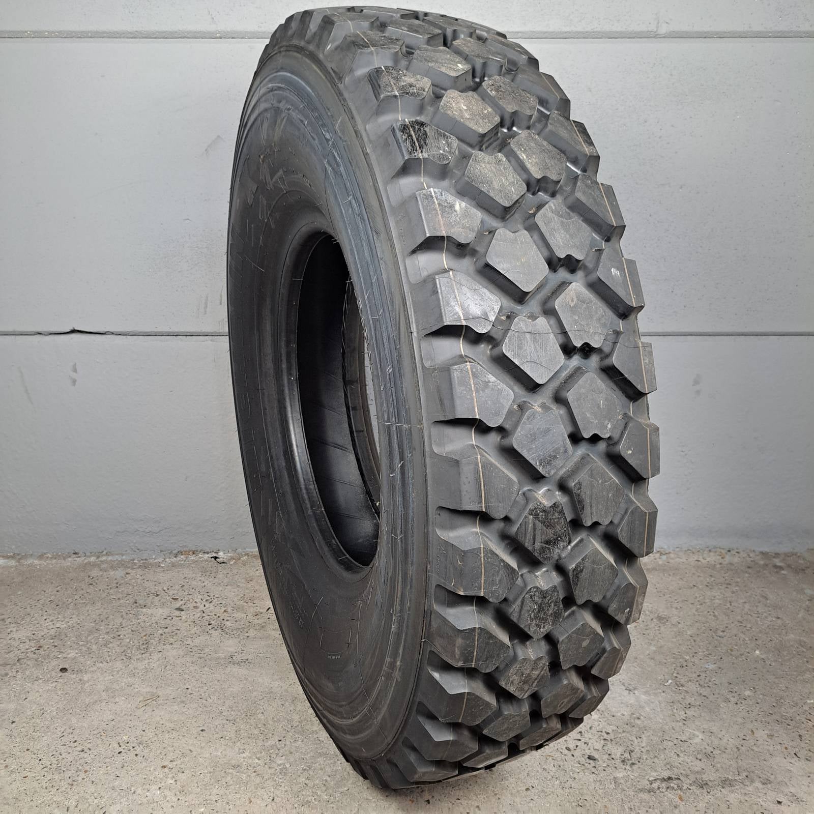 11.00R20 Michelin XZL 150/146K