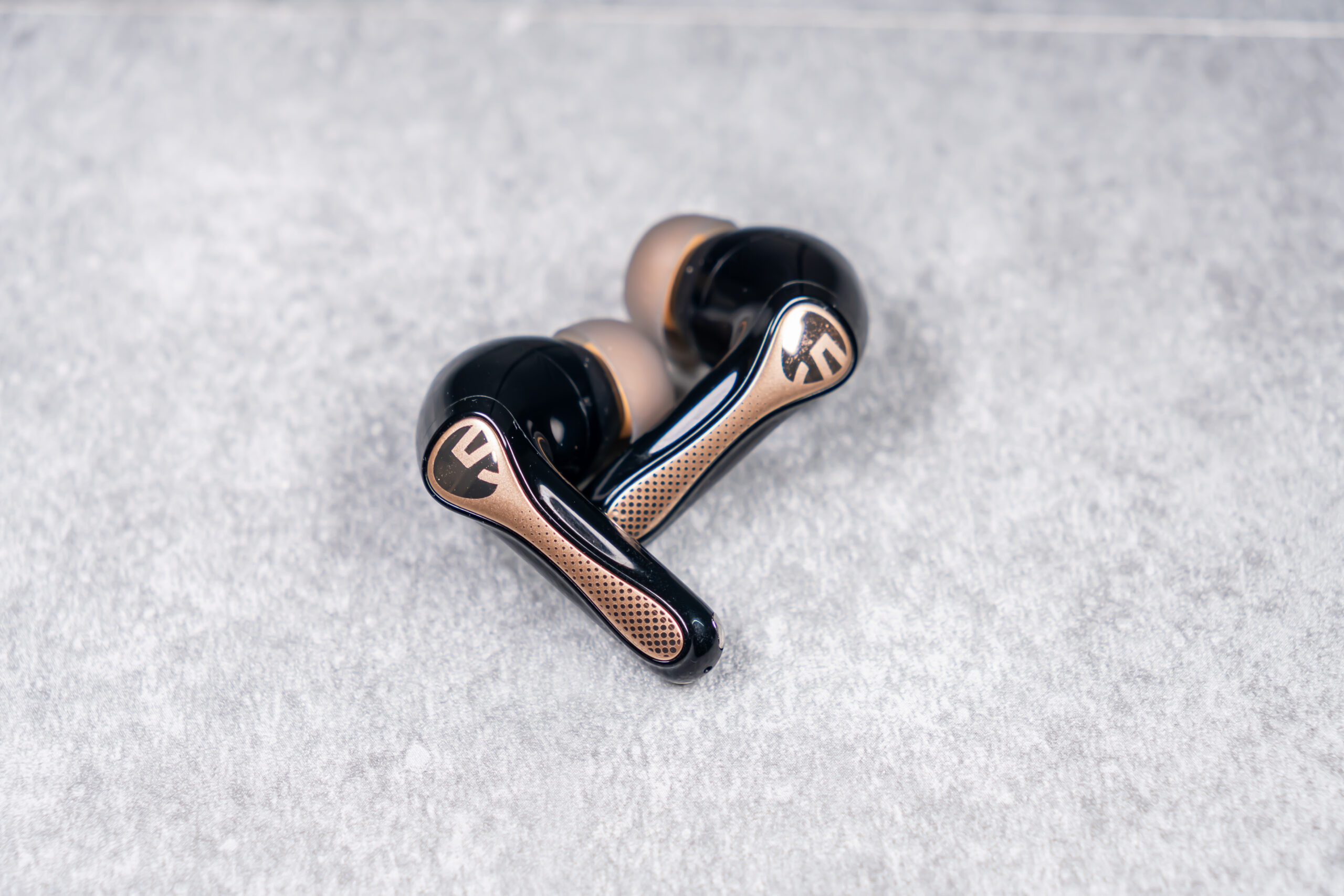 SOUNDPEATS Air5 Pro+レビュー！約1.5万円でMEMSドライバー搭載のハイ