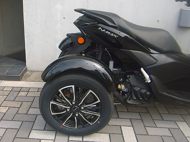NMAX155トライク（三輪バイク） ヤマハの“BLUE CORE”エンジン搭載