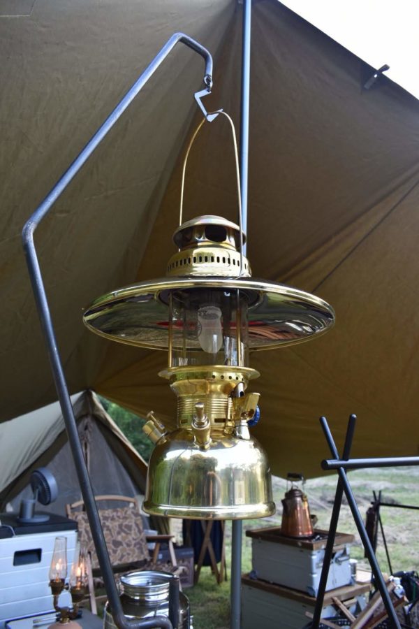 山賊マウンテンのランタンハンガー【shock】でサイトの雰囲気がガラリ