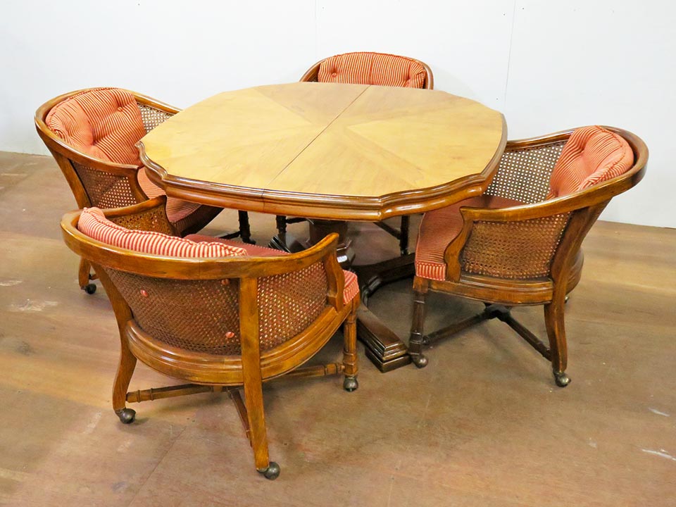 ドレクセル・ヘリテイジ、ダイニングテーブルセット（グランドヴィラ