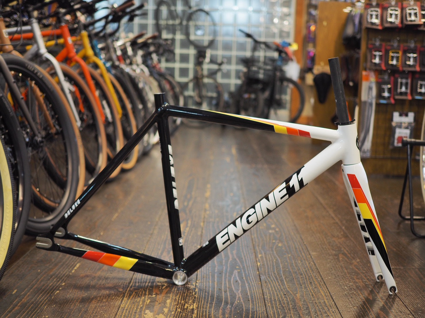 ENGINE11 CRITD LIMITED EDITION DELUXE – コンズサイクル WEBSTORE