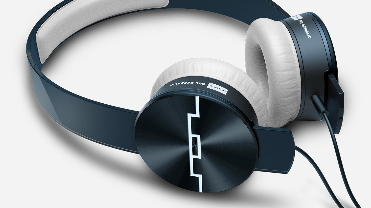 SOL REPUBLIC TRACKS ULTRAというヘッドフォンを買って、3ヶ月使った