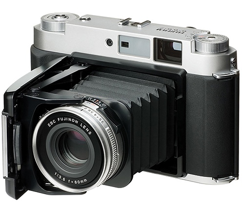 Fuji GF670W medium format film camera to be released next month