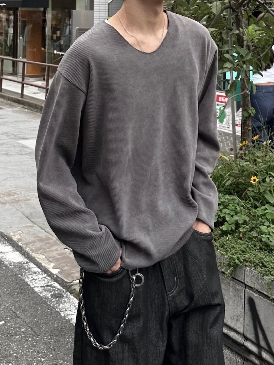 大阪店WEB限定受注制【Chikashitsu +】simple deck v neck knit