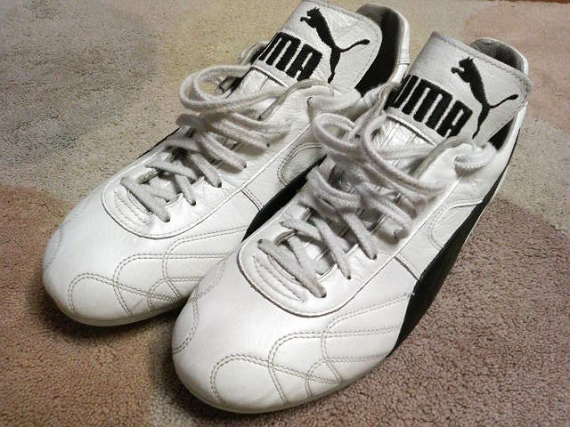 □サッカースパイク PUMA スフィーダ（限定ホワイトモデル