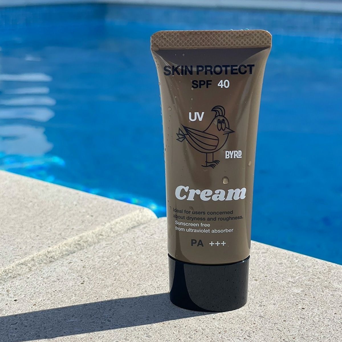 SPF40/PA+++ 白浮きしにくい肌色タイプ＞BYRD UVクリーム – AIDA