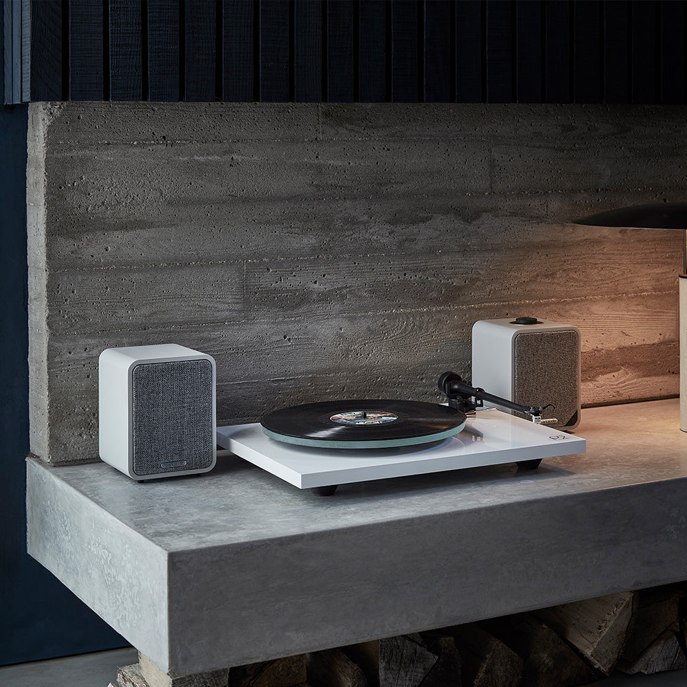 低音から高音まで音楽全体を豊かに奏でるサウンド Ruarkaudio「MR1mk2