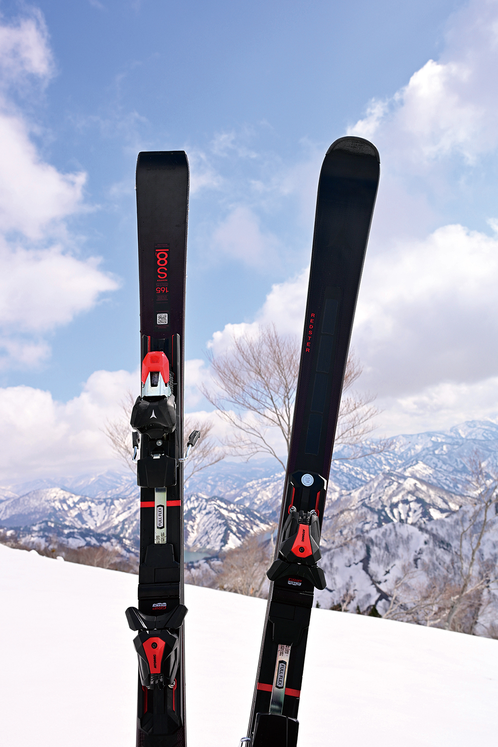 ATOMIC/REDSTER S8i｜特集記事一覧｜スキーネット skinet スキー総合