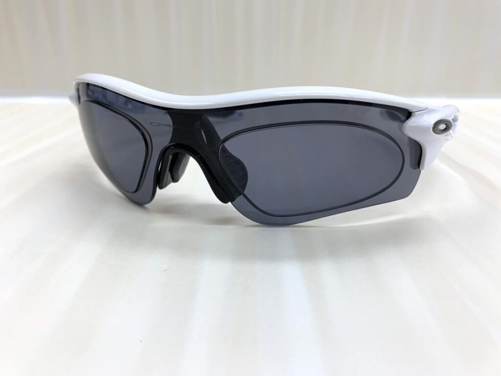 オークリー「レーダーロック」度付きカスタム | メガネのセイコー