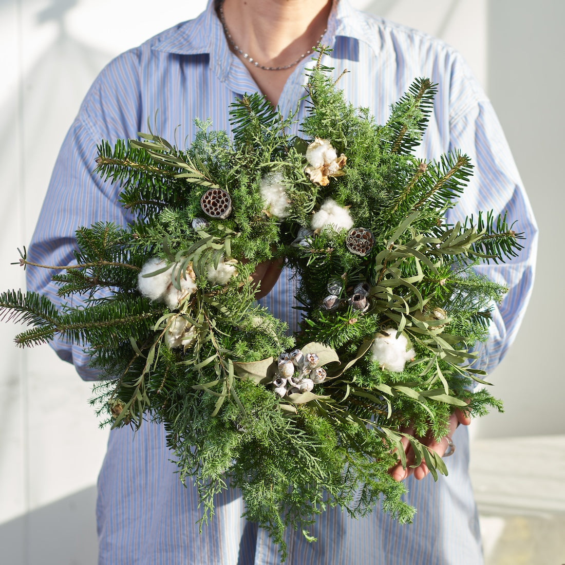 森のささやき＞エバーグリーンのリース の商品ページ 土と風の植物園