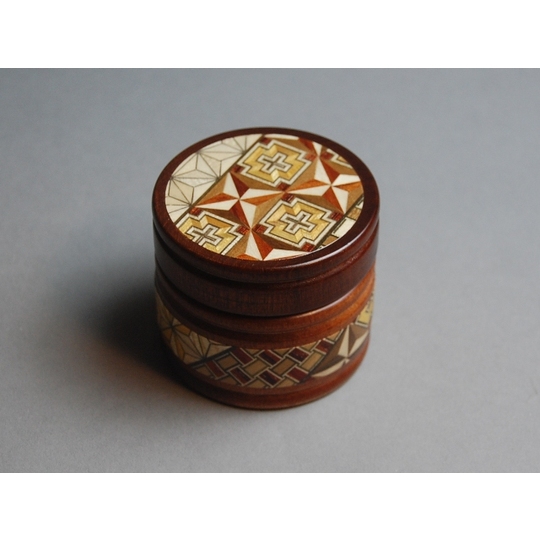 寄木丸小物入れ 商品詳細｜寄木細工・箱根細工｜いづみやがお届けする