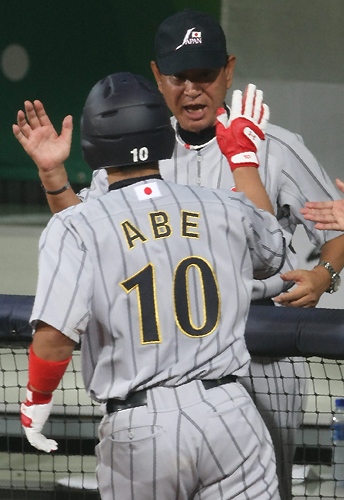 阿部慎之介選手（ジャイアンツ10）現役時代バットサインなし 阿部