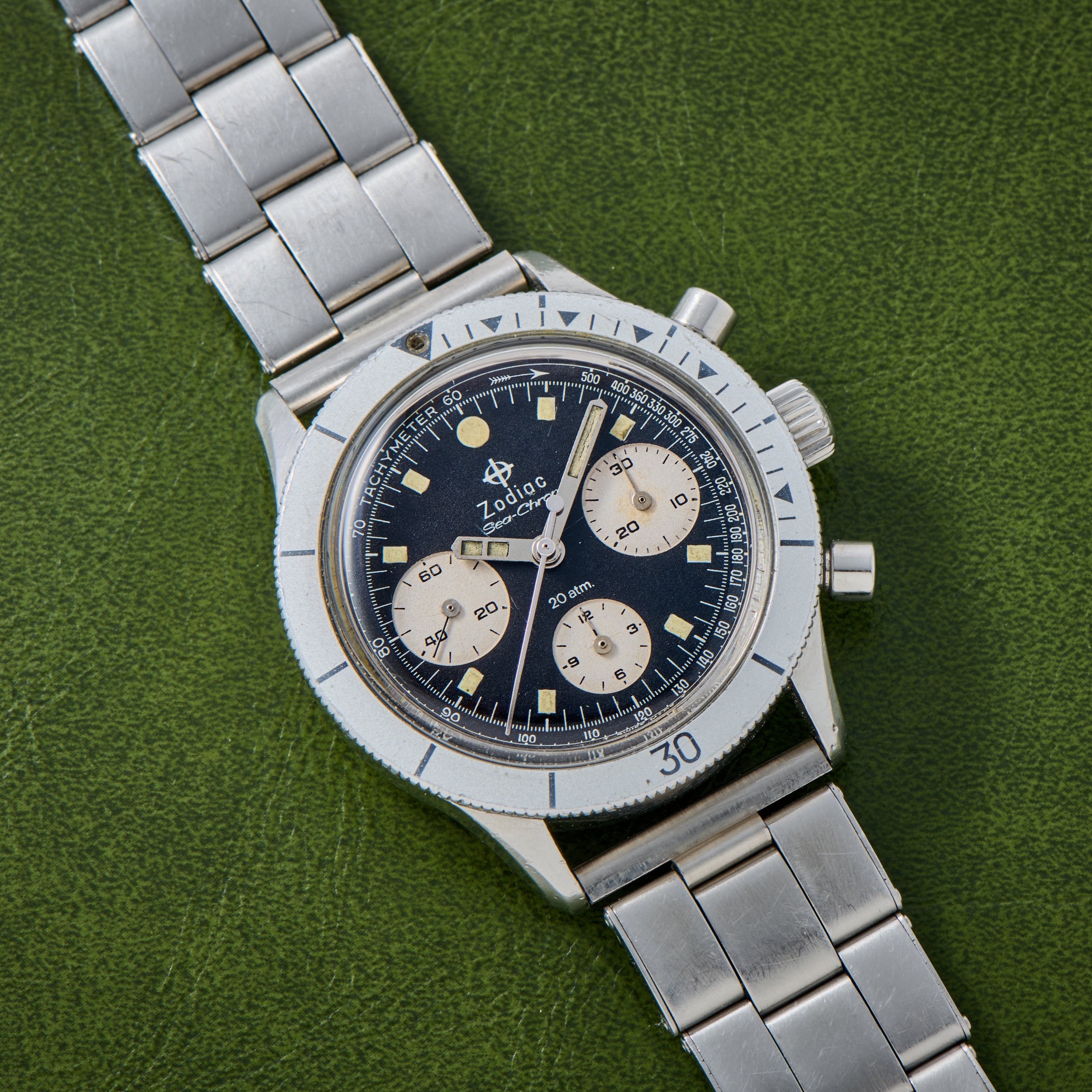 Zodiac Sea-Chron – Analog:Shift