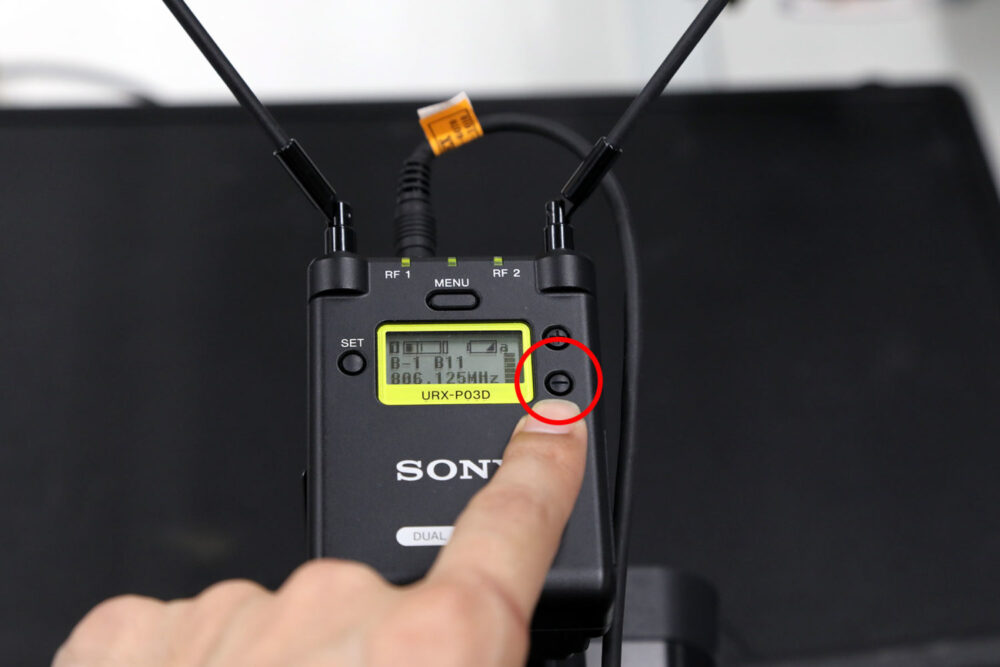 お悩み相談】URX-P03Dで2波受け1outでカメラに出力する方法｜APEX