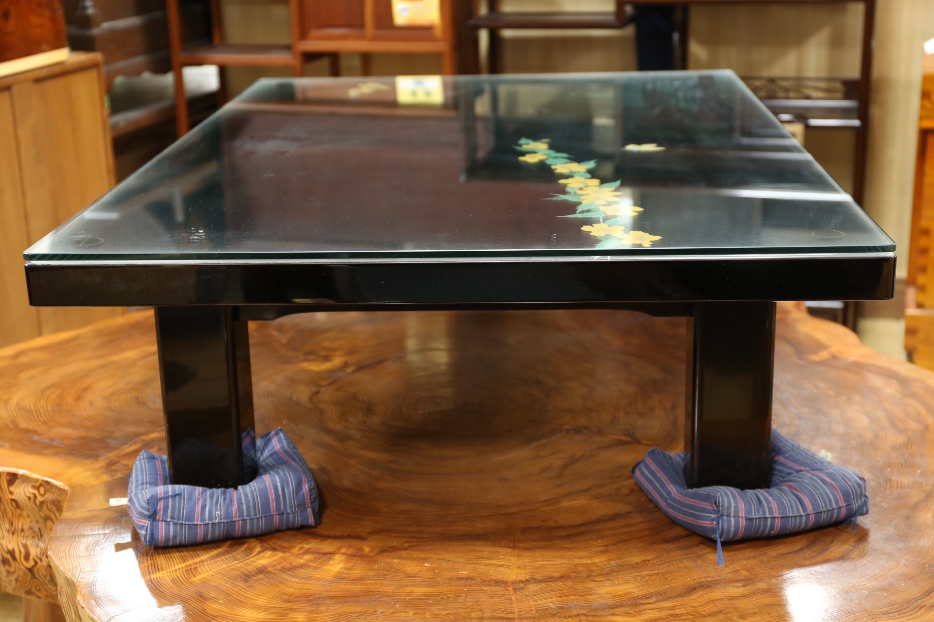 輪島塗りの座卓 [3F-3766] | サークルワン商品情報