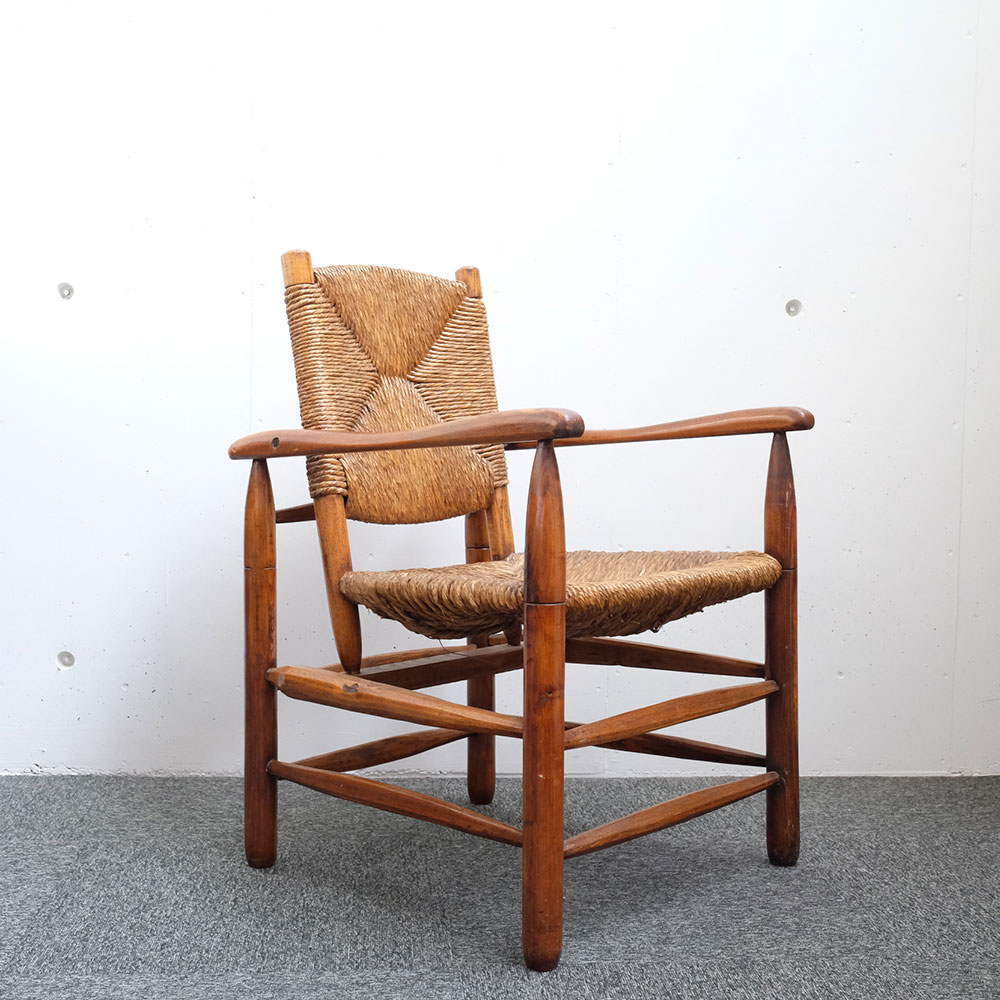 ピエール・ジャンヌレのアームチェア | soup / clozzet