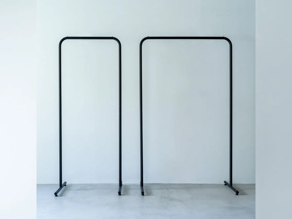 Hanger Rack ハンガーラック by Shigeichiro Takeuchi | Moheim