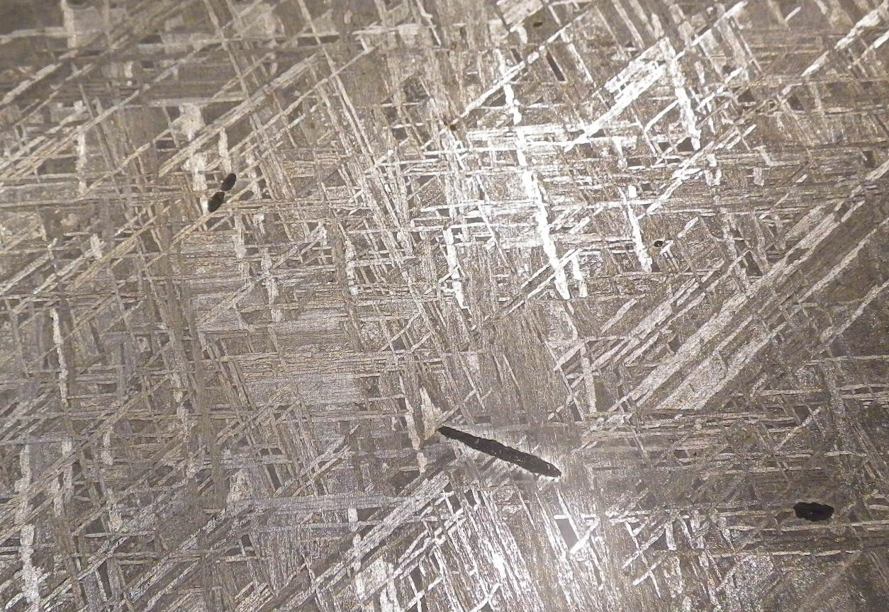 ギベオン隕石のウィドマンシュテッテン構造