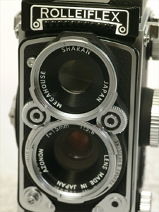SHARAN-ローライフレックス2.8モデル/Rollei-ミニデジのデザイン違い