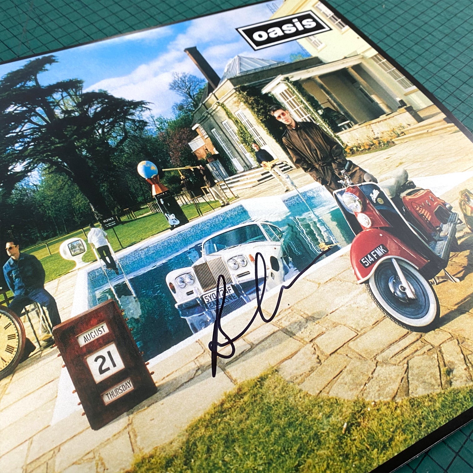Oasis - Be Here Now - Unplayed Vinyl - Signed – Microdot Boutique
