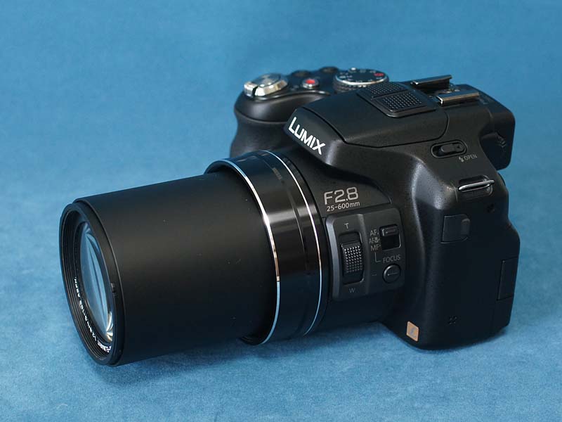 パナソニック Panasonic LUMIX DMC-FZ200の徹底レビュー 大口径ネオ