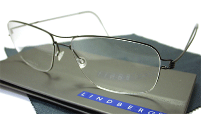 多くの著名人が愛用、LINDBERG（リンドバーグ）AIR TITANIUM RIM（エア