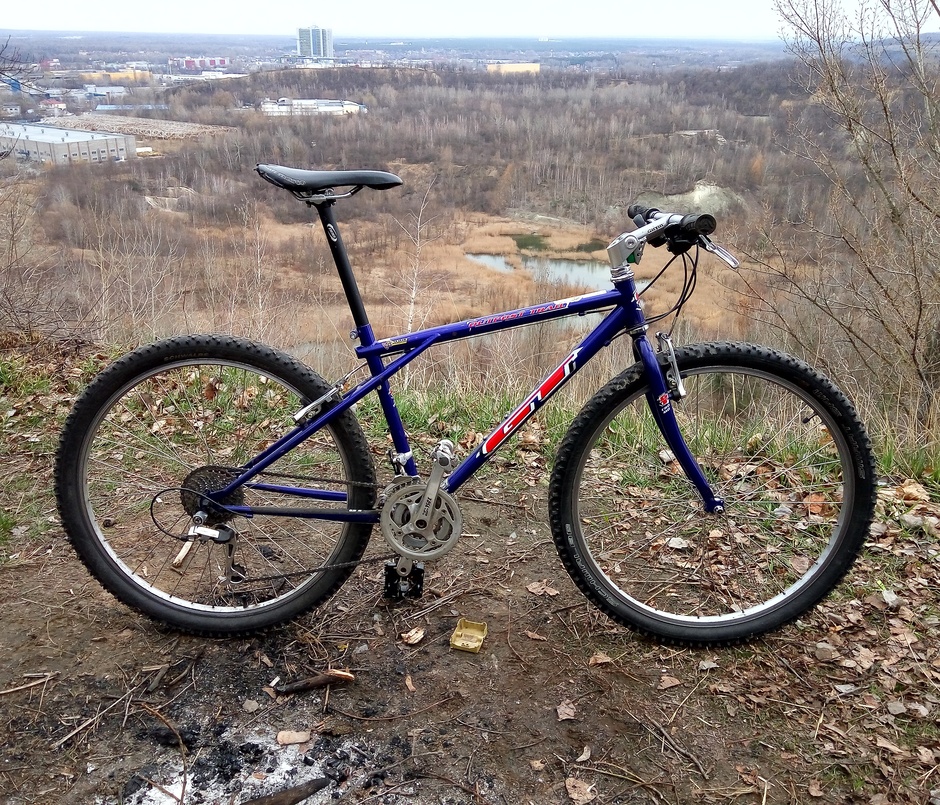 GT Outpost Trail '98 - Pedal Room