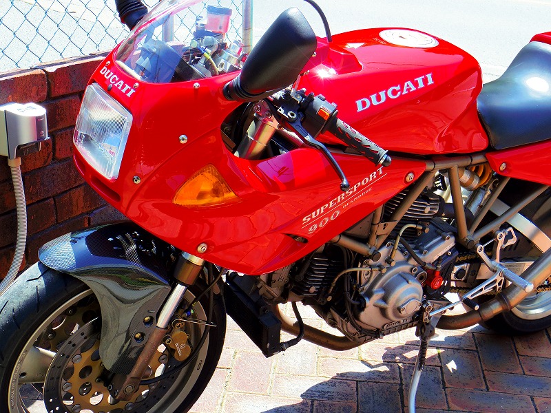 スティーブモーターサイクルサプライ : DUCATI 900SS