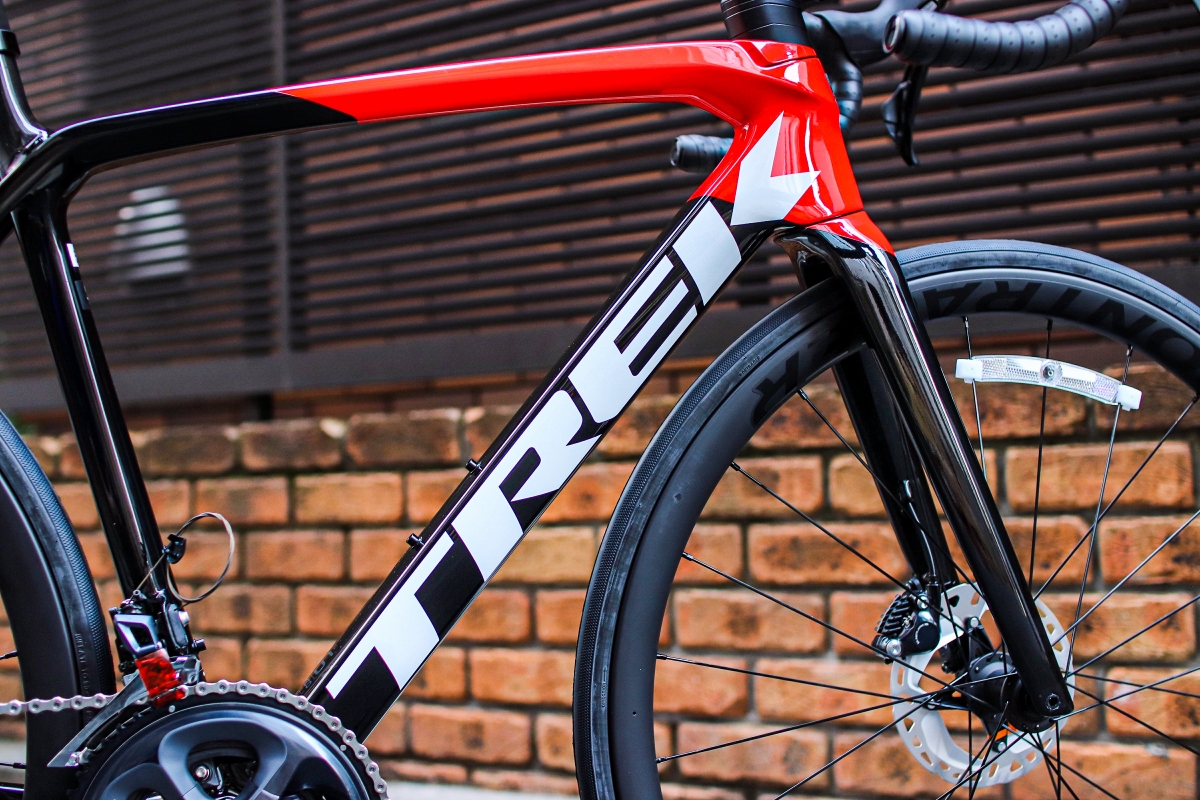 オールラウンドに活躍！即戦力！カーボンホイール装着のEMONDA SL6