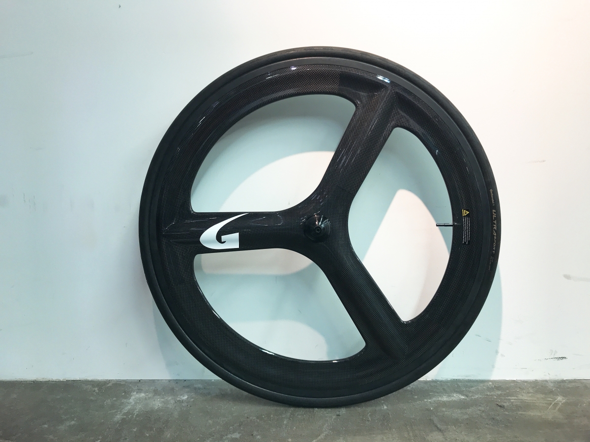 一度は憧れる!!】フルカーボンバトンホイールがこんな破格でいいのーっ