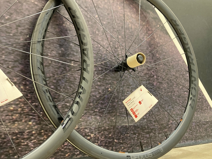 特価ホイール】チューブレスにも対応！ボントレガーのリムブレーキ用