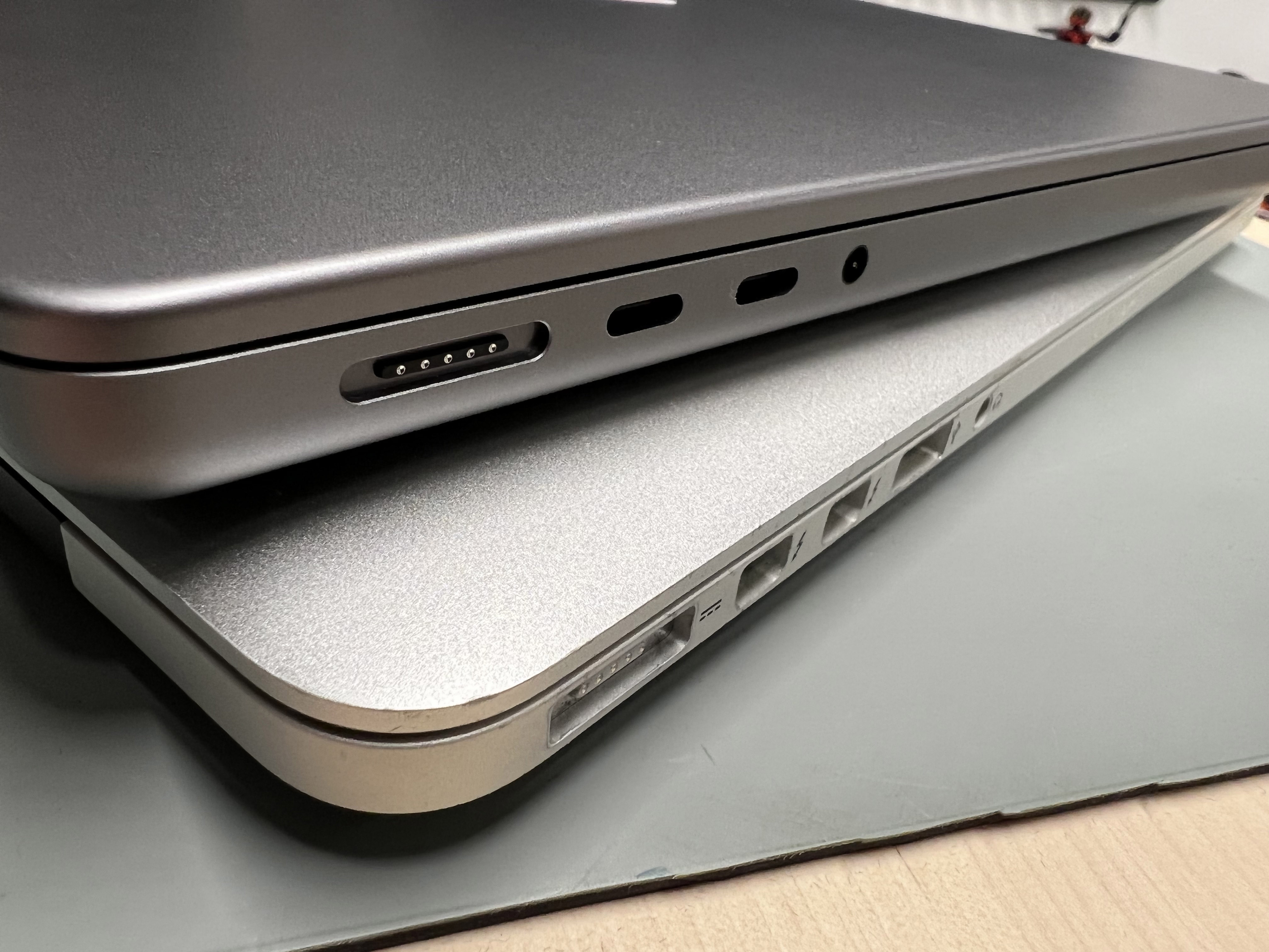 Review: The 14-inch MacBook Pro Resets the Timeline - 512 Pixels