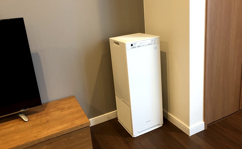 ダイキンのスリムタワー型空気清浄機MCK55シリーズをレビュー