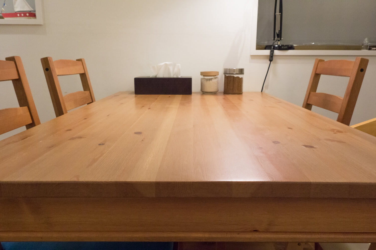 コスパ最強。IKEAの格安ダイニングテーブル、JOKKMOKK(ヨックモック)の