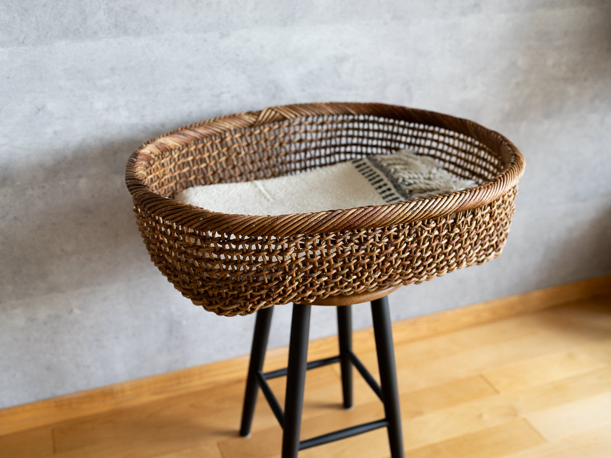 すかし編みのあけび蔓 楕円バスケット 暮らしの収納に – 市川籠店