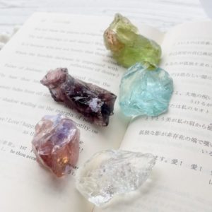 グリーン アンダラクリスタル（モナトミックガラス）Ram Dass セット