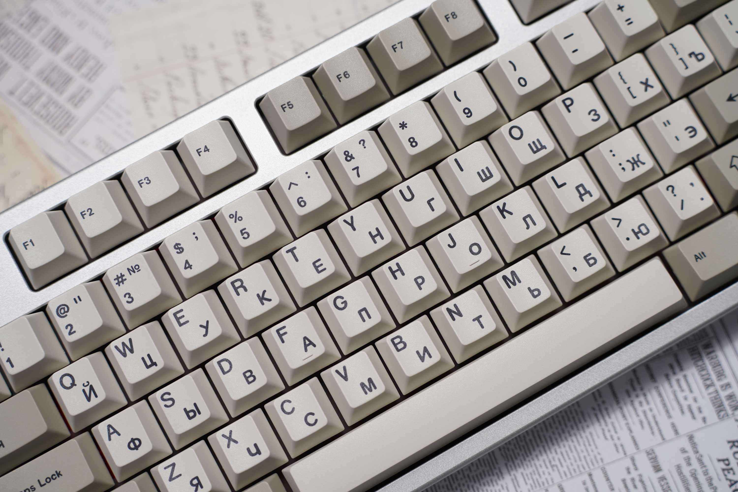 21KB Cyrillic Classic Retro Beige Keycap Set - 21KB