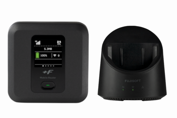 富士ソフト、据え置きでも使えるモバイルルーター「+F FS040W」を発売