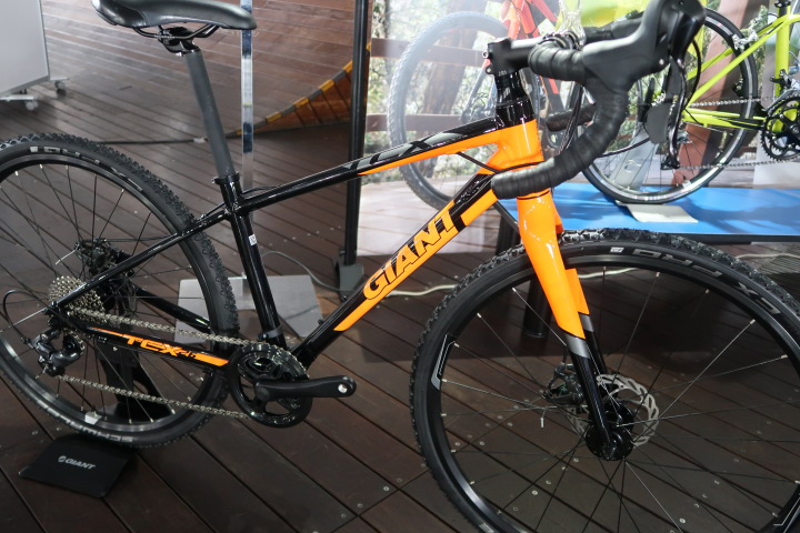 ジャイアント(GIANT) TCX ESPOIR 26(ティーシーエックスエスポアール26