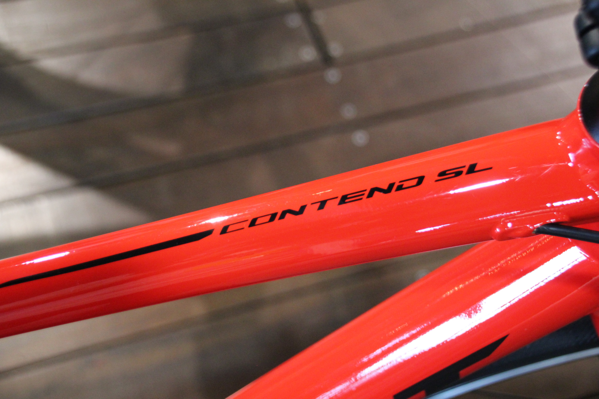 ジャイアント(GIANT)CONTEND SL2(コンテンド エスエル2) 2020年モデル