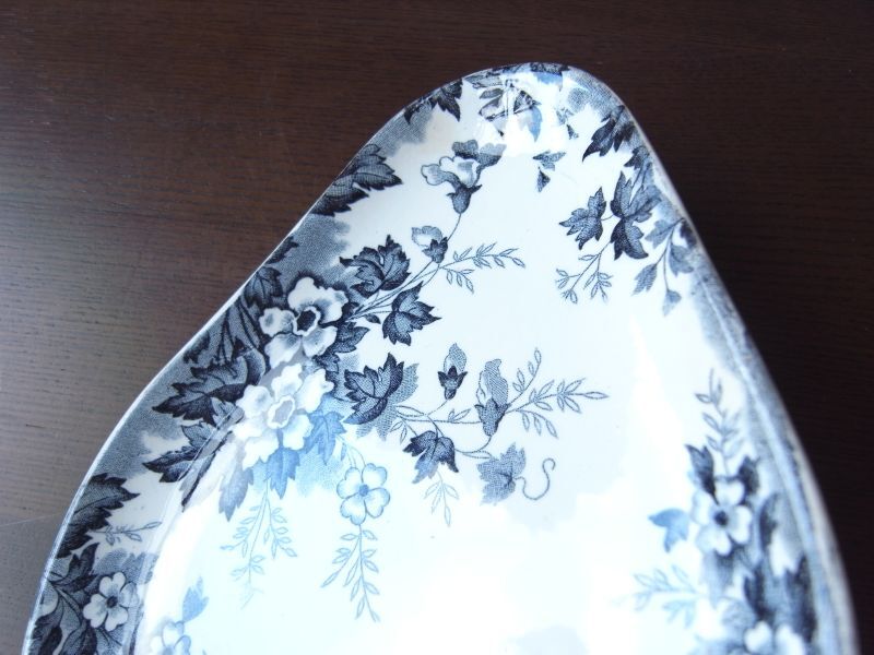 サンタマンのラヴィエ フランスアンティーク - テーブルB