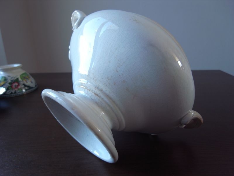 フランスアンティーク GIENの白いスーピエール - テーブルB